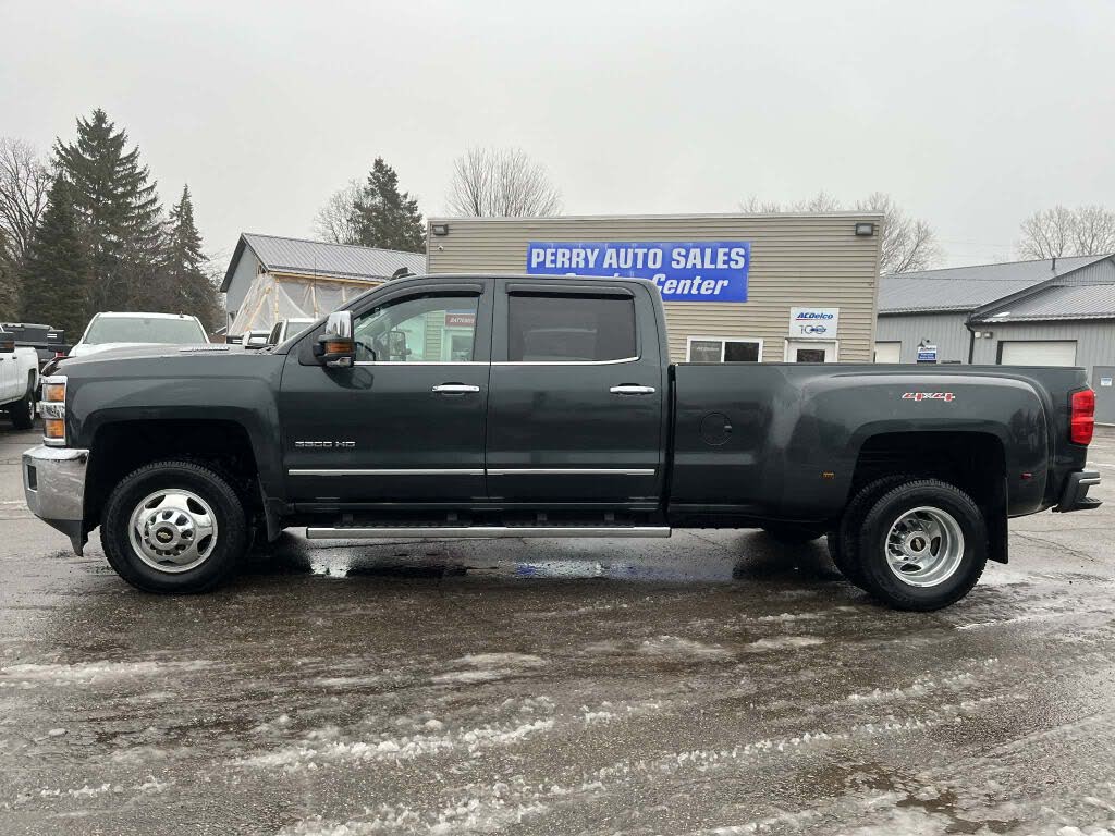 2017 Chevrolet Silverado 3500HD LTZ Crew Cab LB DRW 4WD