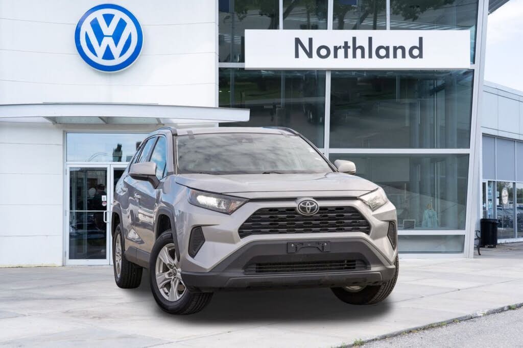 Toyota RAV4 LE AWD 2019