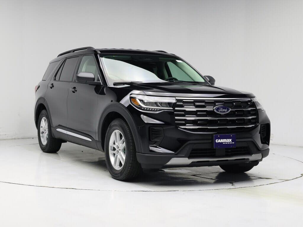 2025 Ford Explorer Active RWD