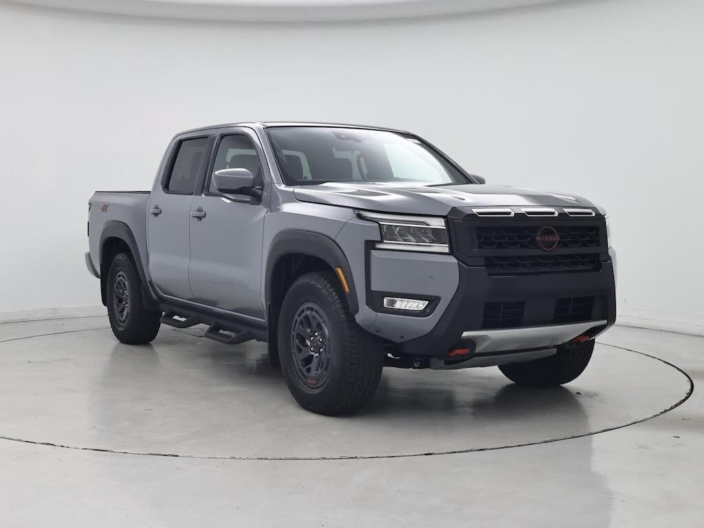 2025 Nissan Frontier PRO-4X Crew Cab 4WD