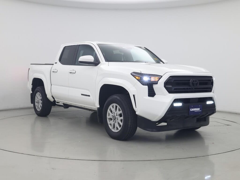 2025 Toyota Tacoma SR5 Double Cab 4WD