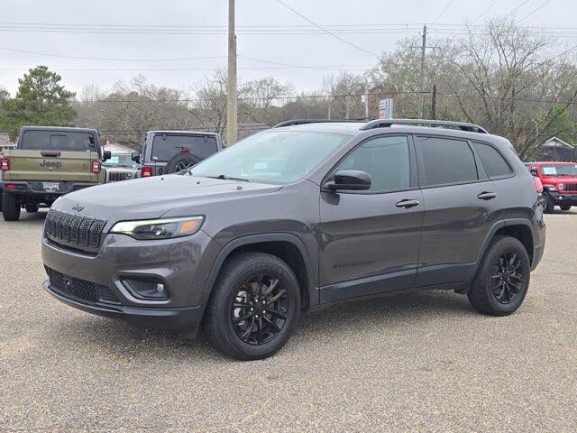 2023 Jeep Cherokee Altitude Lux 4WD