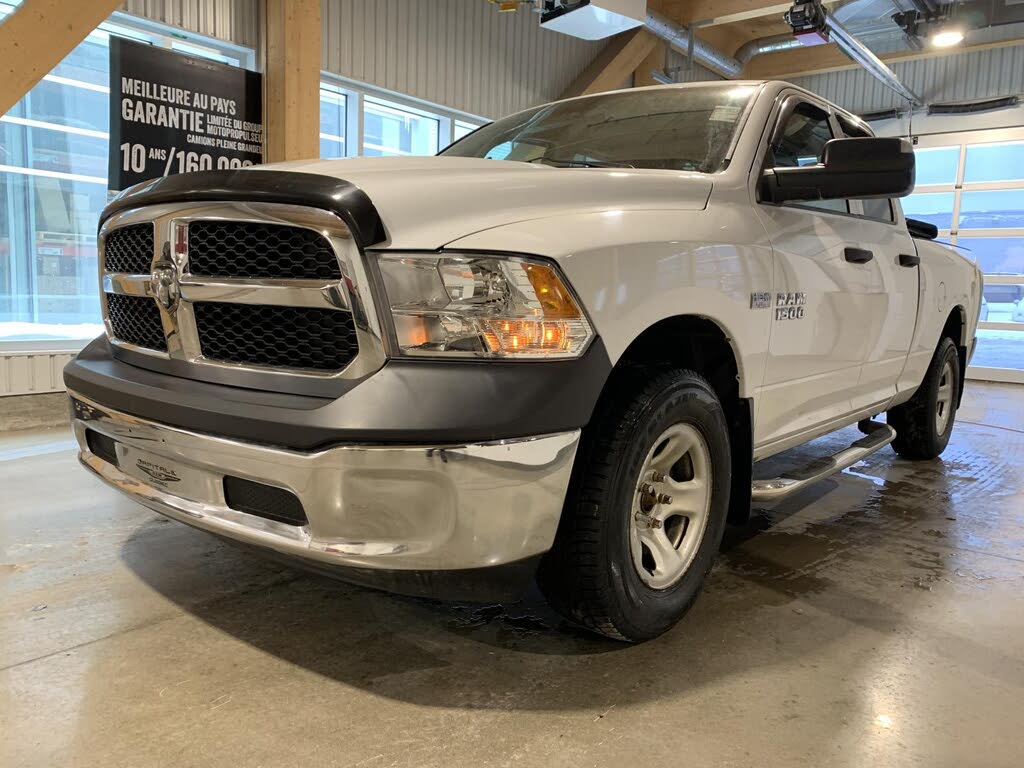 2015 RAM 1500 ST Quad Cab 4WD