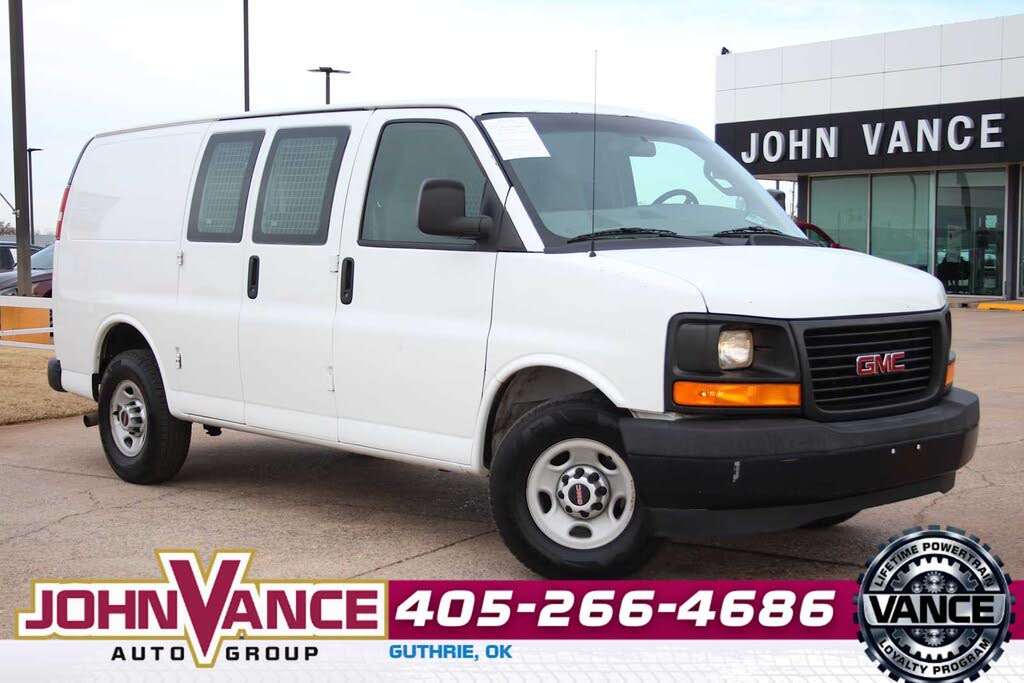 2017 GMC Savana Cargo 2500 RWD