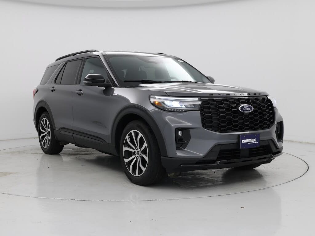 2025 Ford Explorer ST-Line RWD