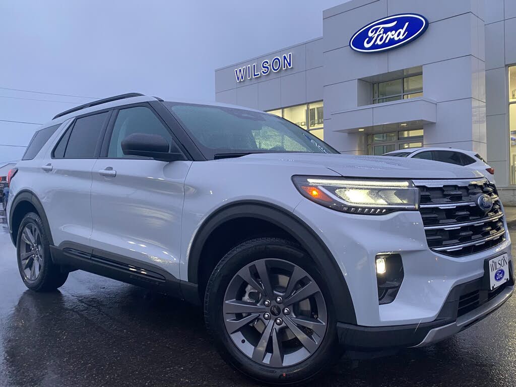 2026 Ford Explorer Active AWD