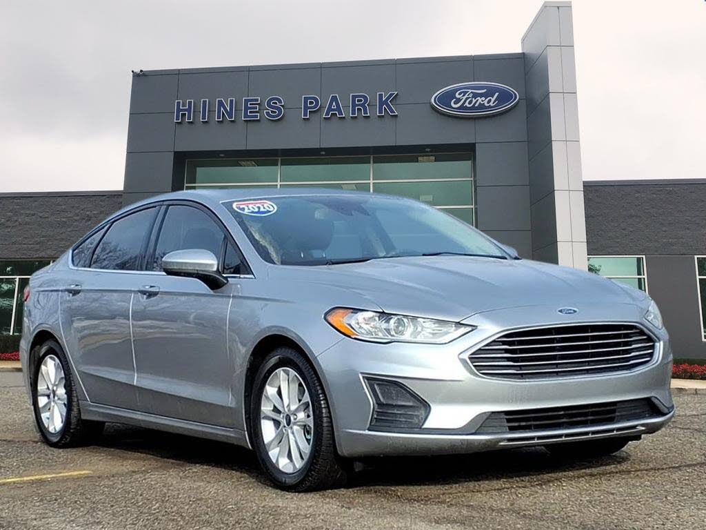 2020 Ford Fusion SE FWD