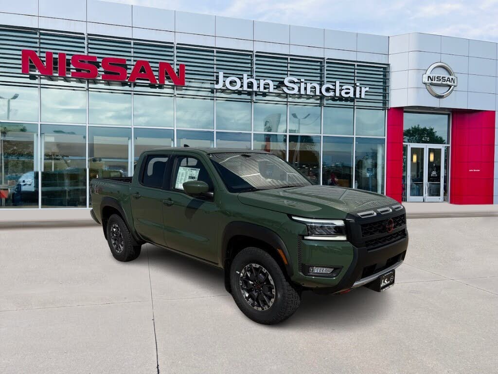 2025 Nissan Frontier PRO-4X Crew Cab 4WD