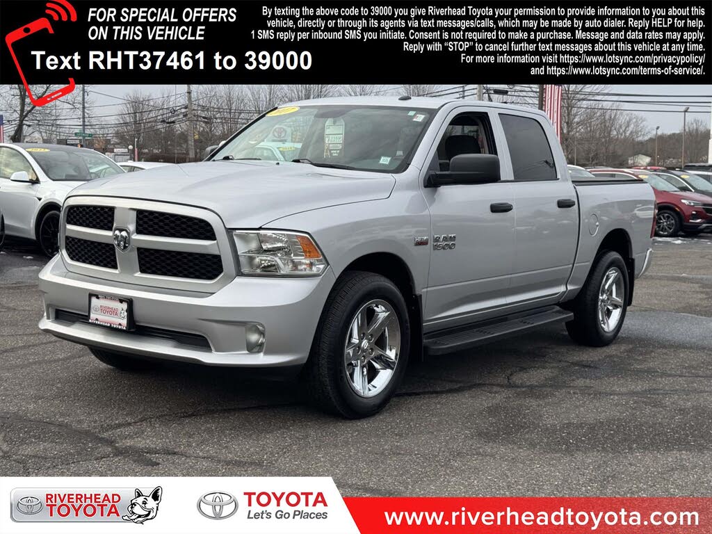 2017 RAM 1500 Express Crew Cab 4WD