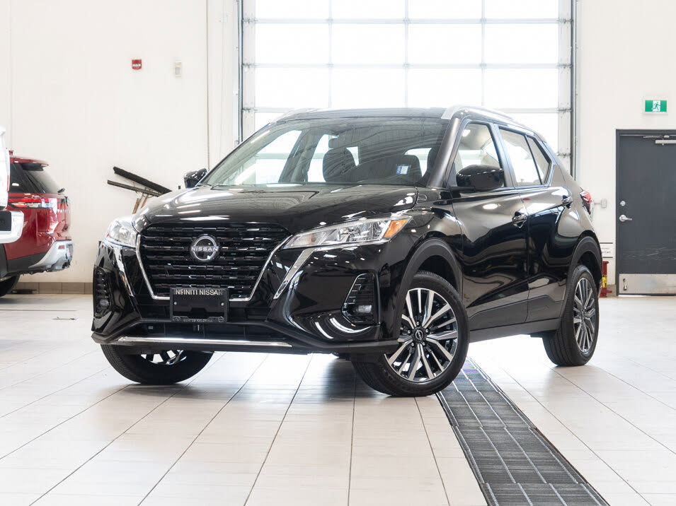 2025 Nissan Kicks SV FWD