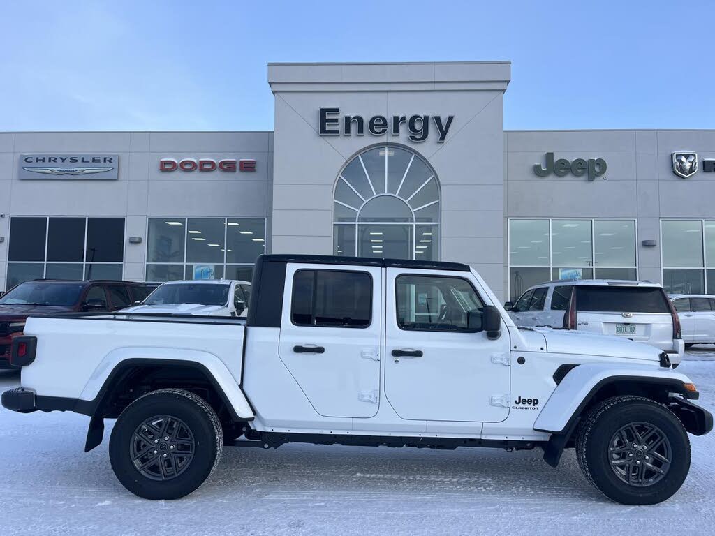 2026 Jeep Gladiator Sport Crew Cab 4WD