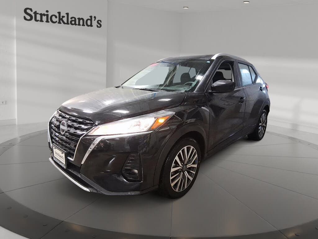 Nissan Kicks SV FWD 2025