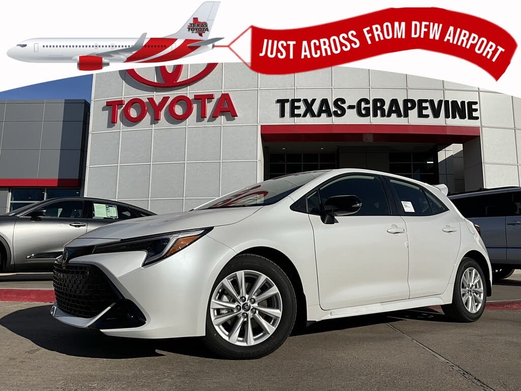 2026 Toyota Corolla Hatchback SE FWD