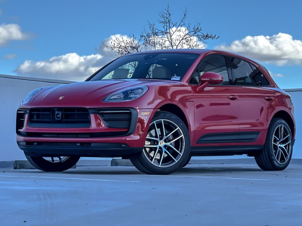 2026 Porsche Macan AWD
