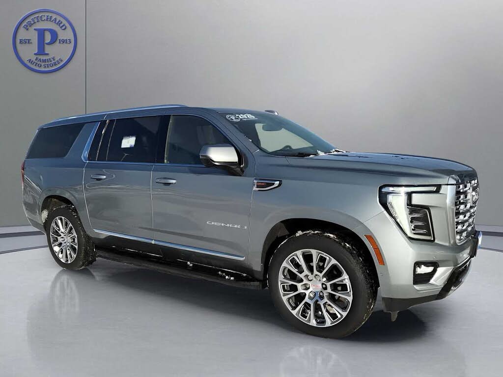 2025 GMC Yukon XL Denali 4WD