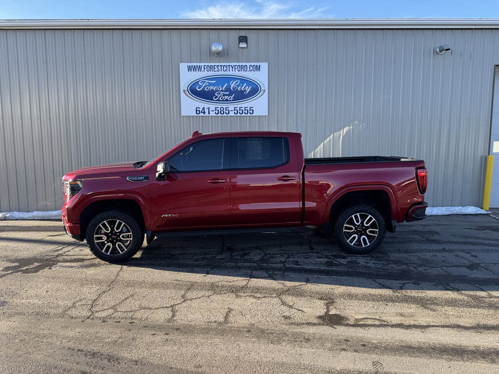 2022 GMC Sierra 1500 AT4 Crew Cab 4WD