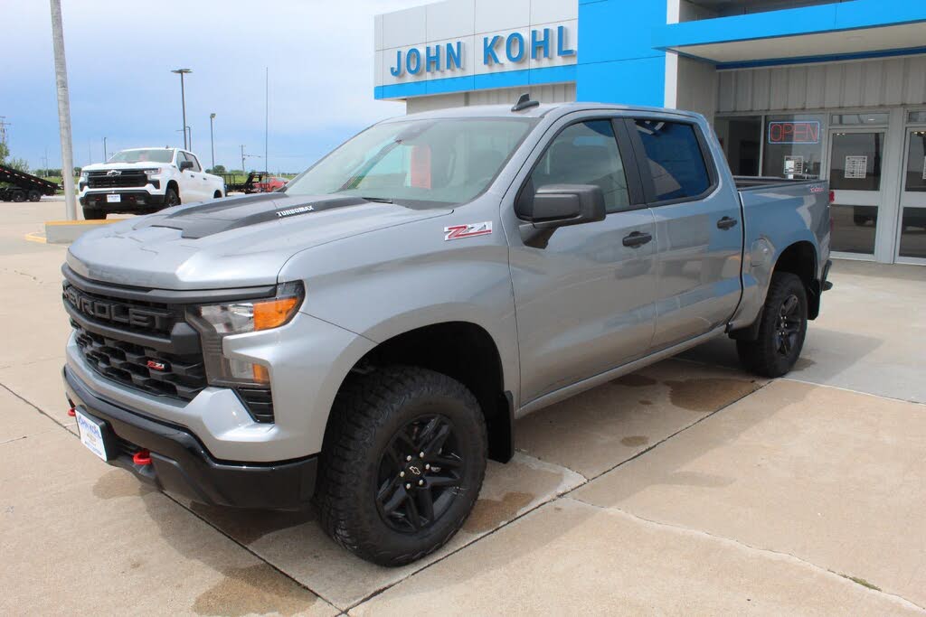2025 Chevrolet Silverado 1500 Custom Trail Boss Crew Cab 4WD