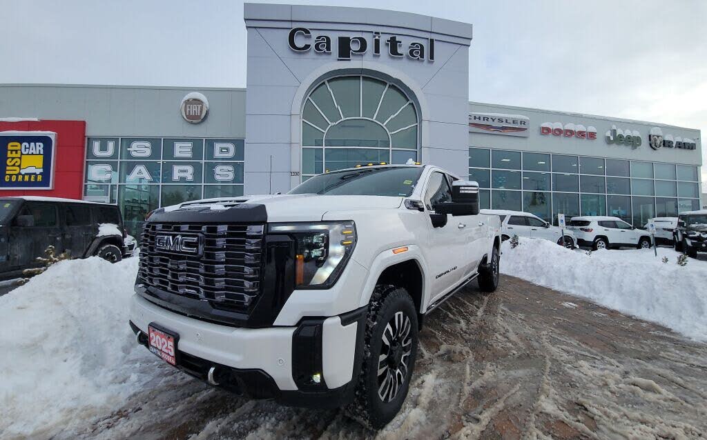 2025 GMC Sierra 2500HD Denali Ultimate Crew Cab 4WD