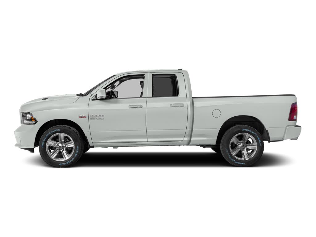 RAM 1500 Sport Quad Cab 4WD 2015