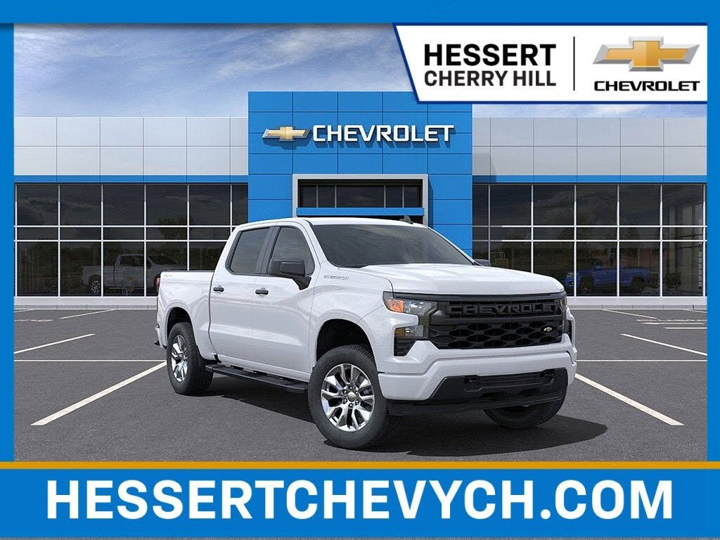 2025 Chevrolet Silverado 1500 Custom Crew Cab 4WD