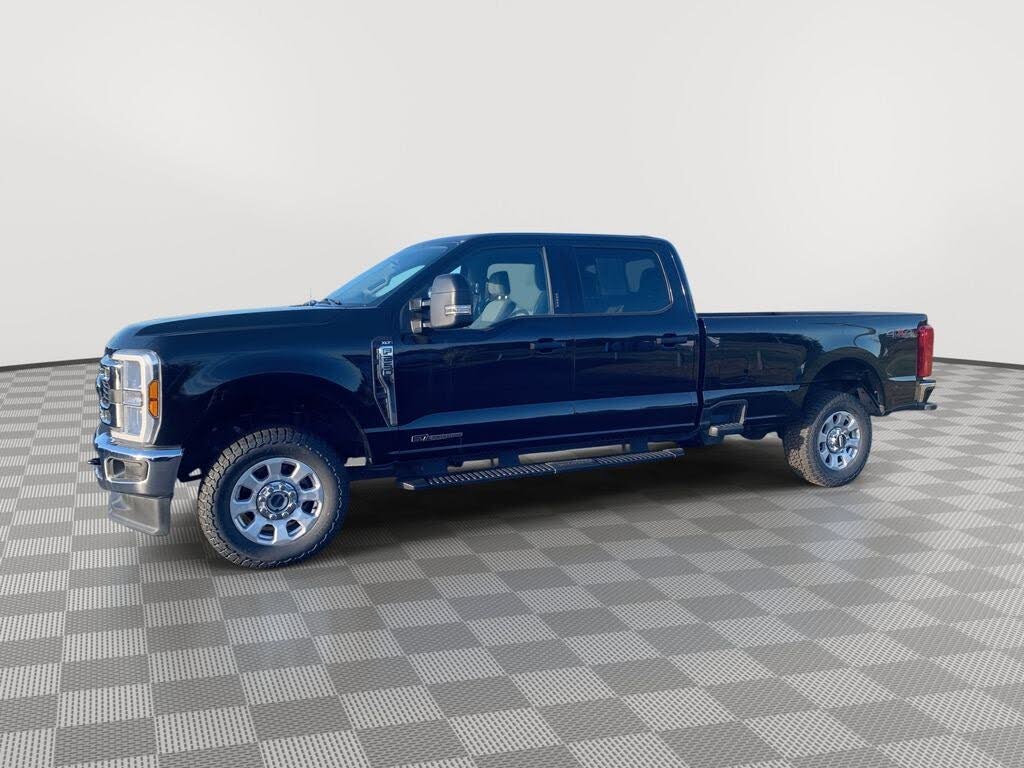 2024 Ford F-250 Super Duty XL Crew Cab 4WD