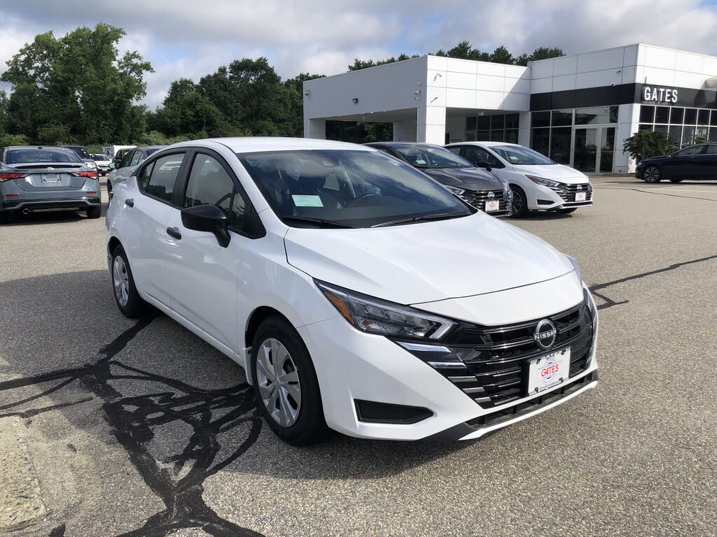 2025 Nissan Versa S FWD