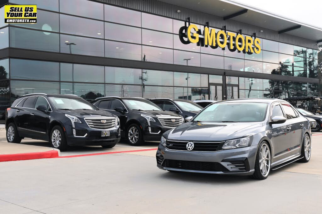 2017 Volkswagen Passat R-Line