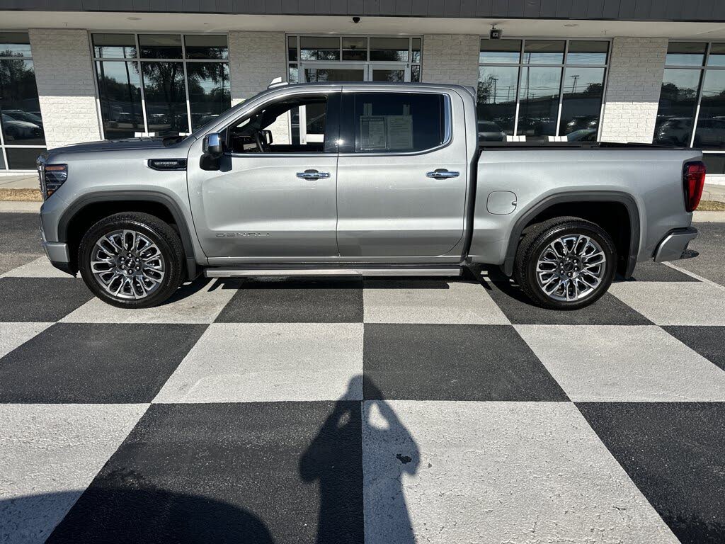 2025 GMC Sierra 1500 Denali Ultimate Crew Cab 4WD
