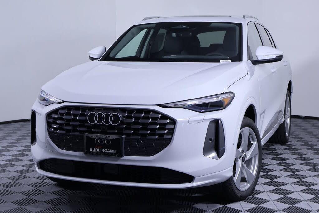 2025 Audi Q5 quattro Premium Plus 40 TFSI