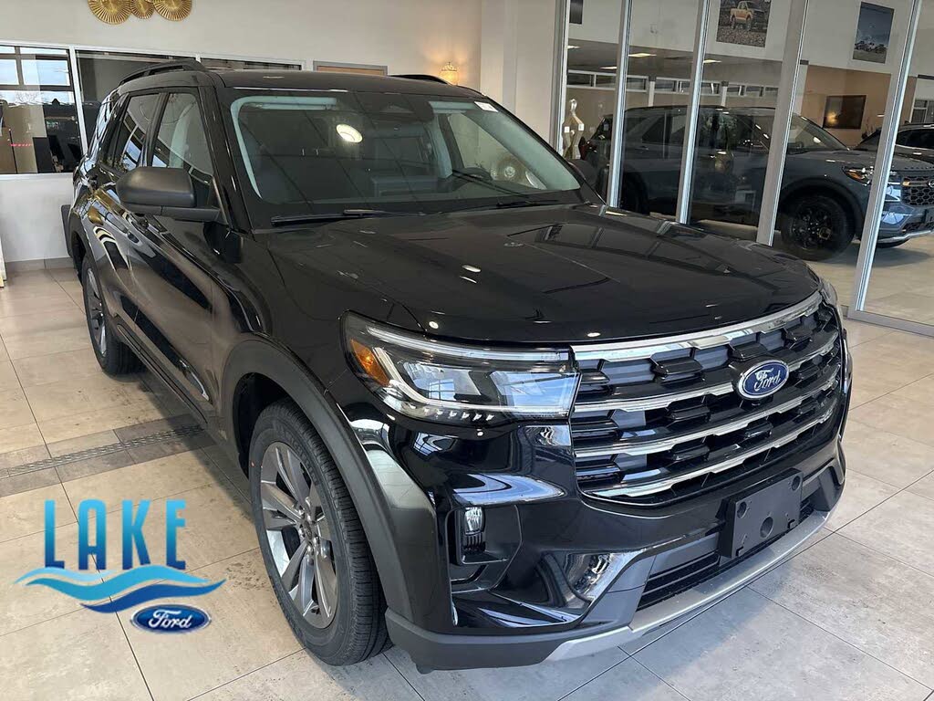 2026 Ford Explorer Active AWD
