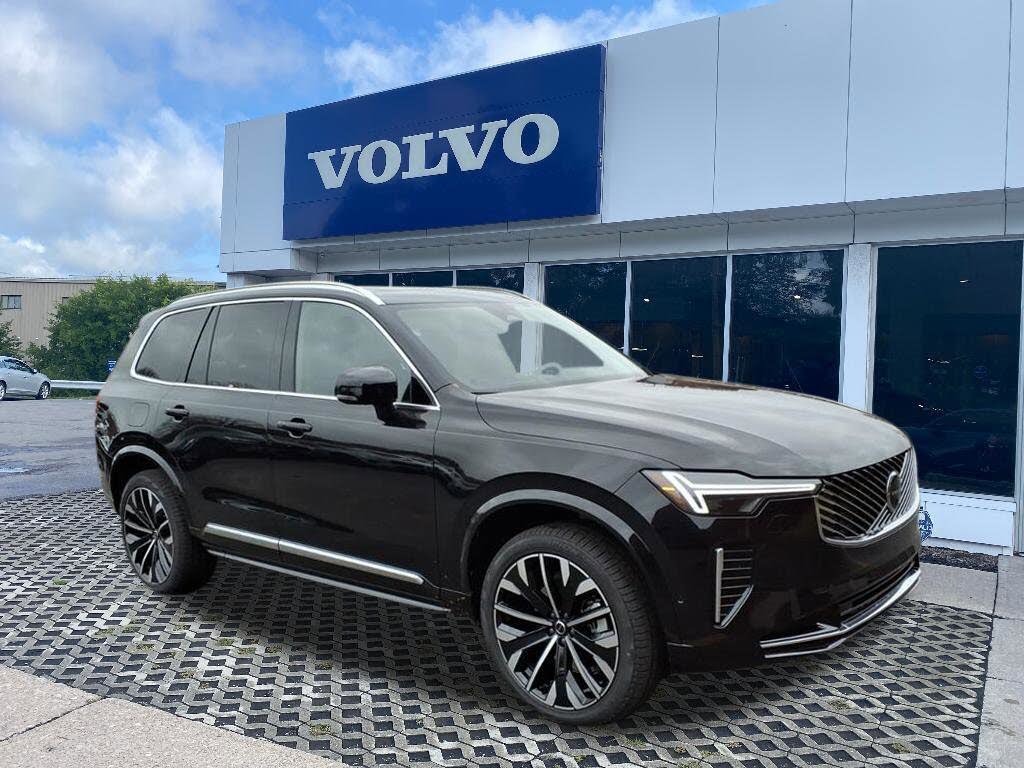 2026 Volvo XC90 B6 Plus 7-Passenger AWD
