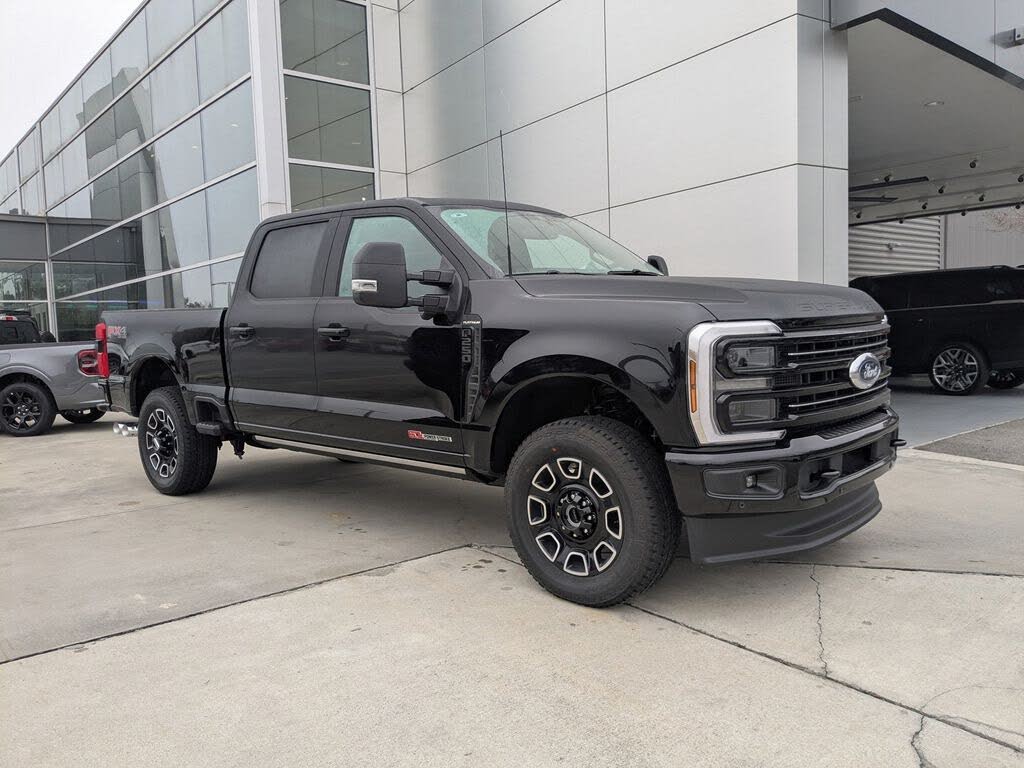 2026 Ford F-250 Super Duty Platinum Crew Cab 4WD