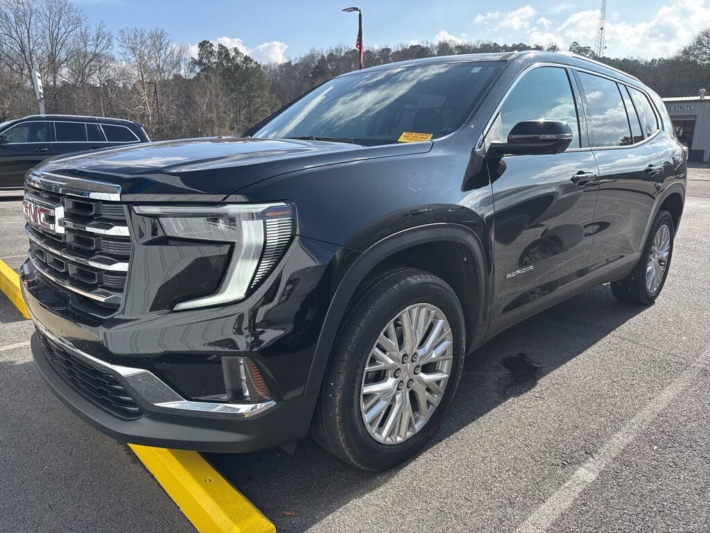 2024 GMC Acadia Elevation FWD