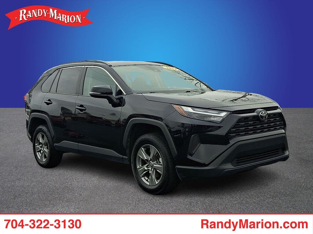 2024 Toyota RAV4 XLE FWD
