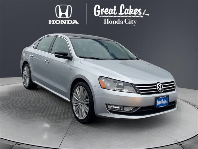 2015 Volkswagen Passat 1.8T SE FWD