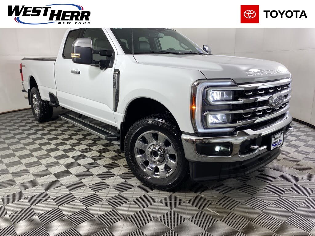 2024 Ford F-250 Super Duty Lariat SuperCab 4WD