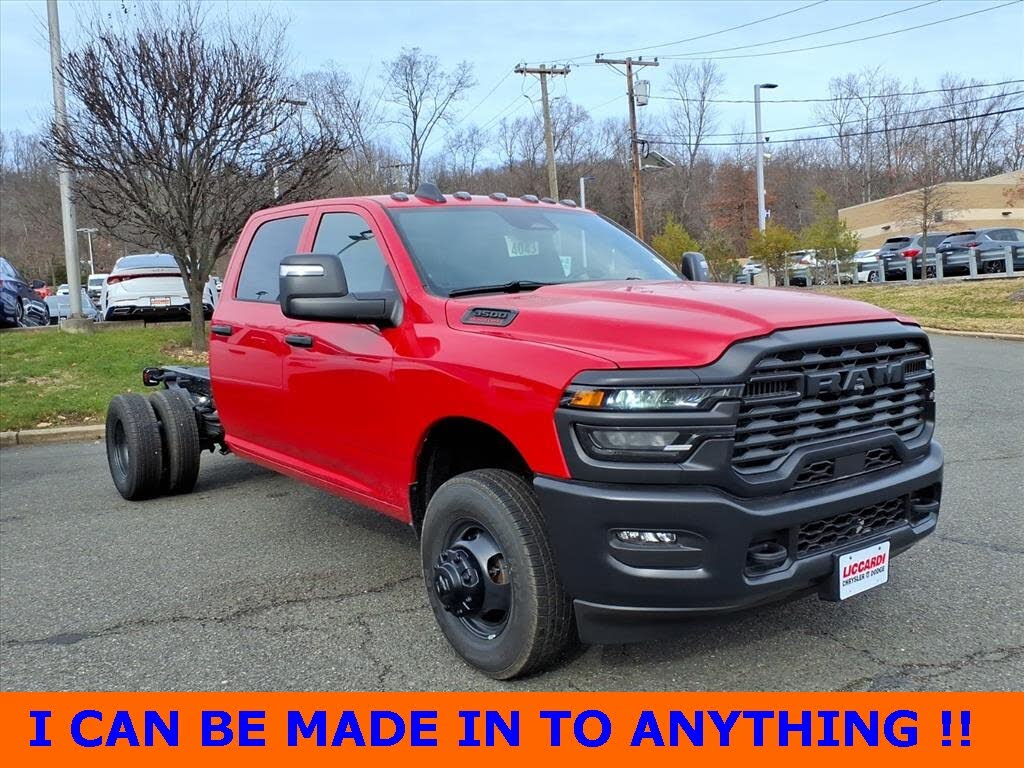 2026 RAM 3500 Chassis Tradesman Crew Cab LB DRW 4WD