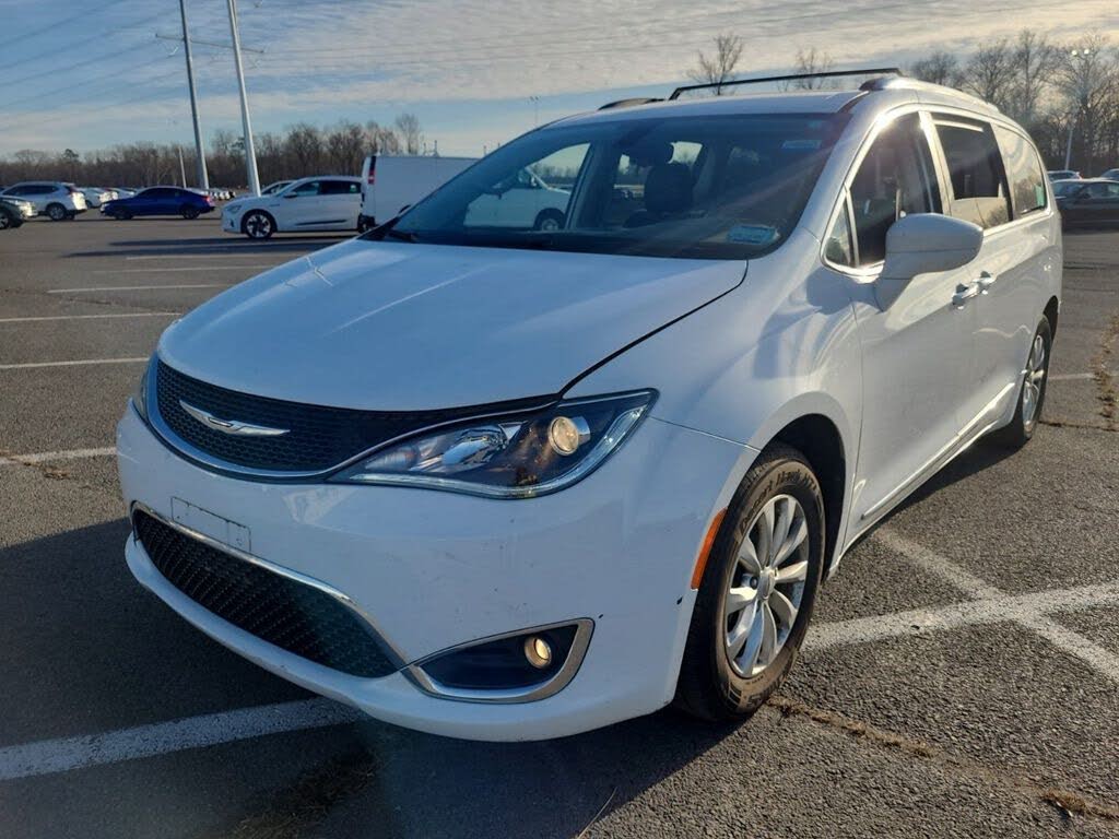 2018 Chrysler Pacifica Touring L FWD