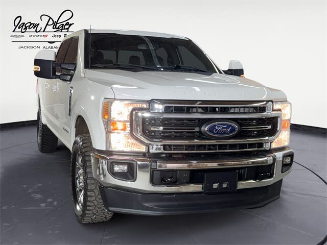 2022 Ford F-250 Super Duty Lariat Crew Cab 4WD