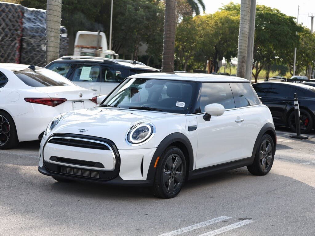 2023 MINI Cooper 2-Door Hatchback FWD