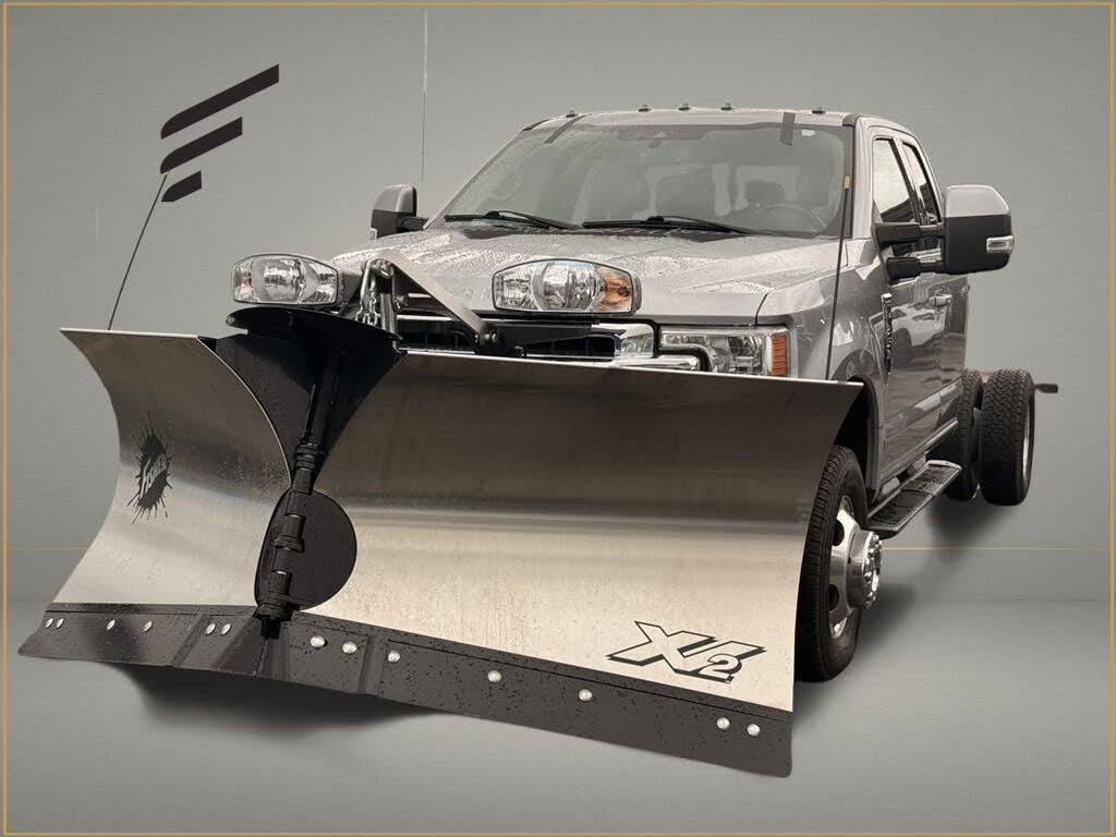 2021 Ford F-350 Super Duty Chassis Lariat SuperCab DRW 4WD