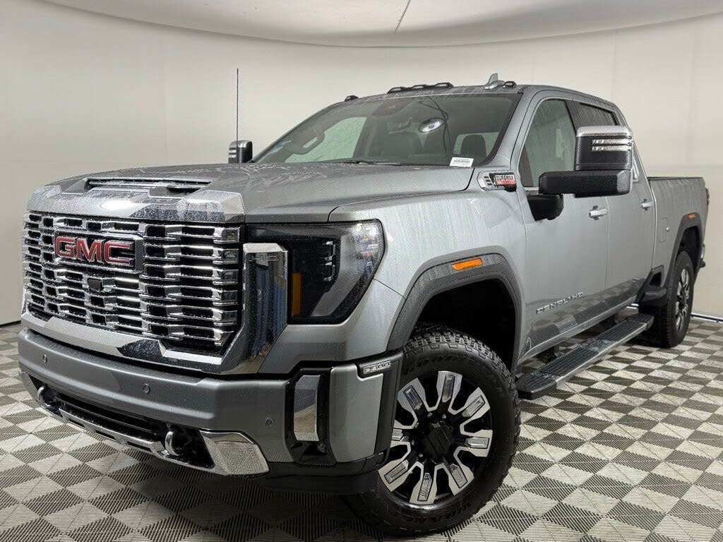 2025 GMC Sierra 2500HD Denali Crew Cab 4WD