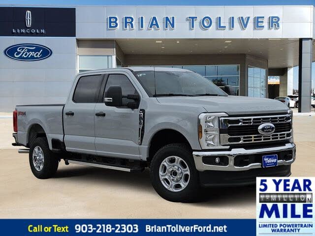 2026 Ford F-250 Super Duty XLT Crew Cab 4WD