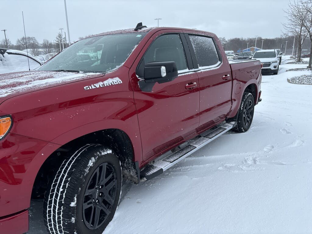 2025 Chevrolet Silverado 1500 RST Crew Cab 4WD