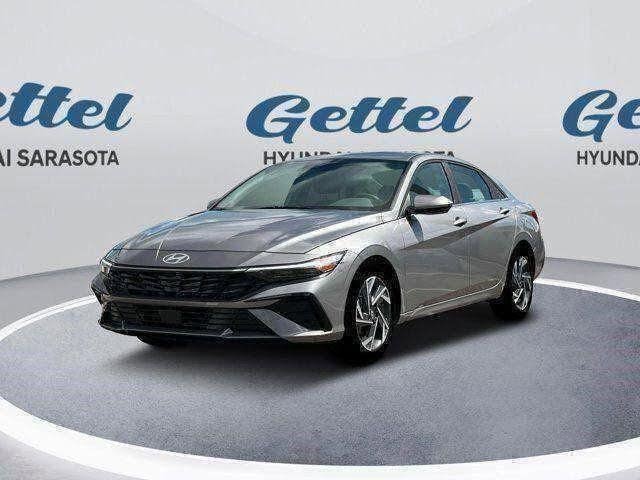 2025 Hyundai Elantra SEL Convenience FWD