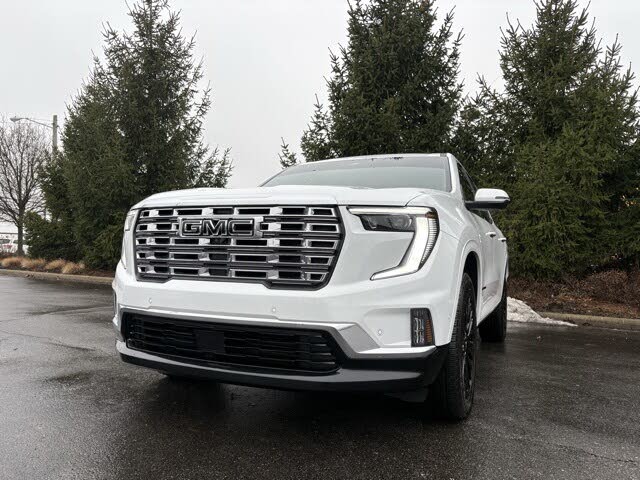 2026 GMC Acadia Denali AWD