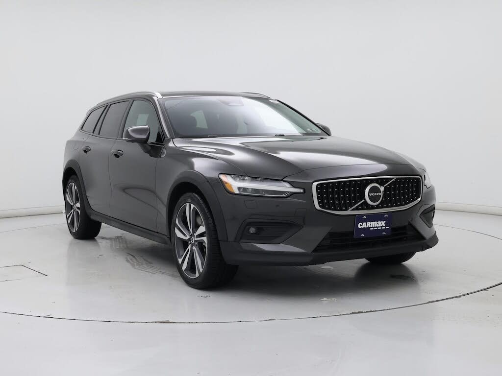 2025 Volvo V60 Cross Country B5 Plus AWD