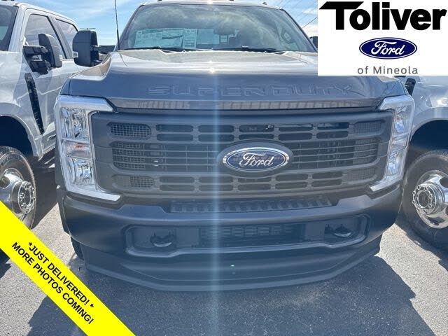 2026 Ford F-450 Super Duty XL Crew Cab LB DRW 4WD