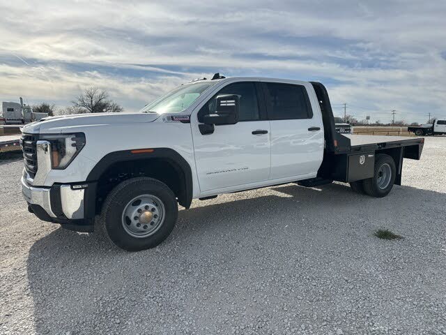 2026 GMC Sierra 3500HD Pro Crew Cab LB 4WD