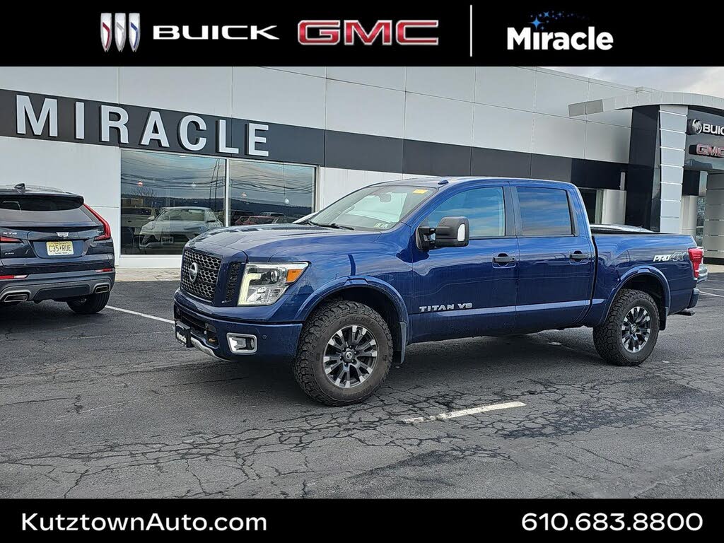 2018 Nissan Titan PRO-4X Crew Cab 4WD